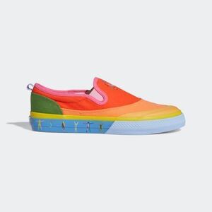 NWT Nizza slip on pride shoes. 5.5/7